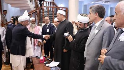 الرئيس الأفغاني: نشكر الإمام الأكبر على دوره في الدعوة للسلم العالمي ولاعتنائه بأبنائنا الدارسين بالأزهر