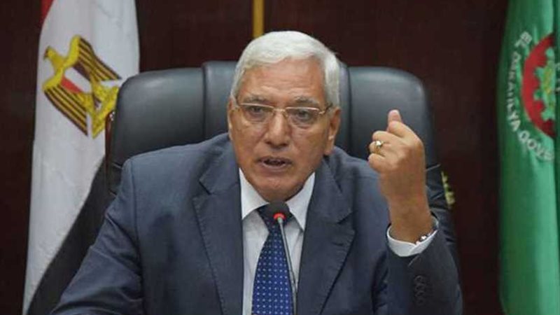 شاروبيم يجري اتصالًا