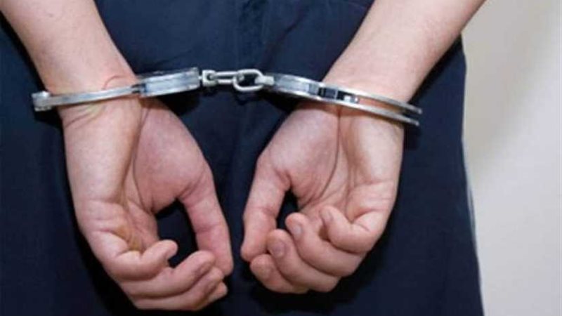 حبس عاطل ألقى طفلا