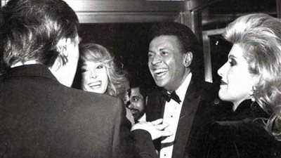 صحفية شهيرة تتهم ترامب باغتصابها بغرفة خلع الملابس