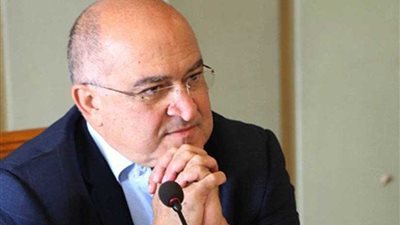 سؤال للحكومة بشأن استراتيجيتها لمواجهة السيارات المتهالكة