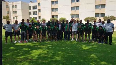 وفد جنوب إفريقي يزور معسكر 