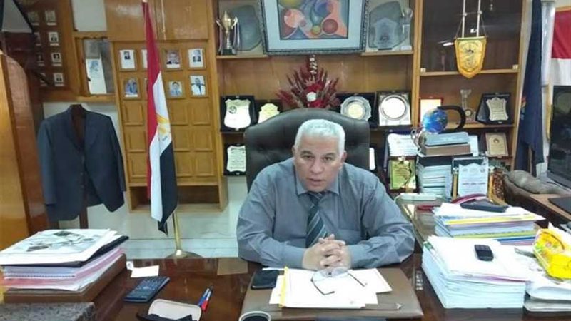 ٣٠٨٢٦ طالبا وطالبة