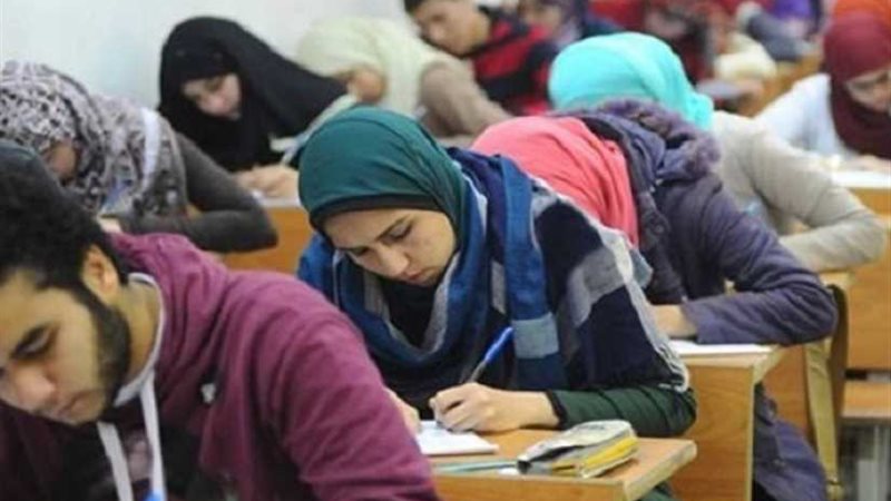 طلاب الثانوية العامة