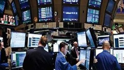 مؤشر الأسهم البريطانية يغلق على ارتفاع