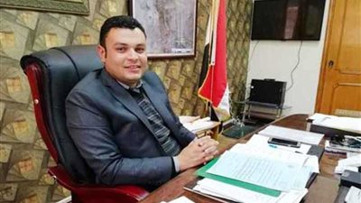 رئيس الجهاز: رفع المخلفات المتراكمة على محاور الطرق وعدة مناطق بمدينة 6 أكتوبر