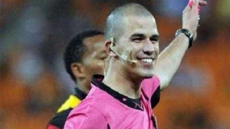 فيكتور جوميز حكما