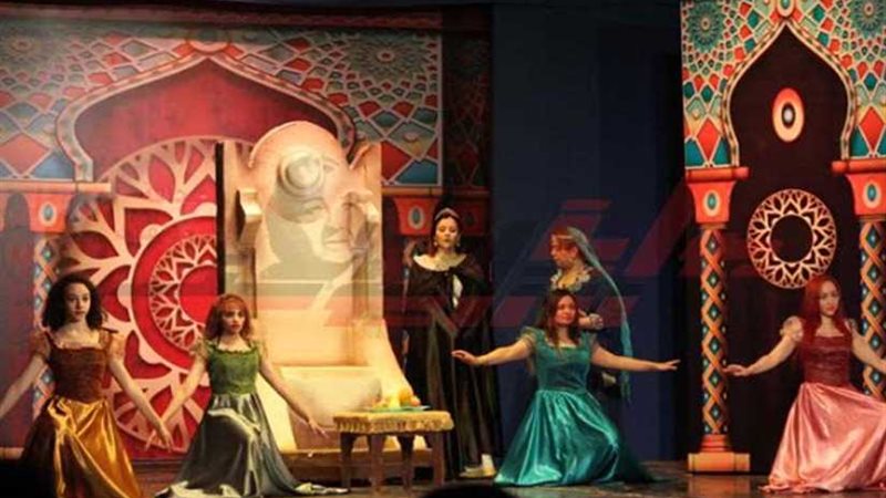 زهرة اللوتس تفتح