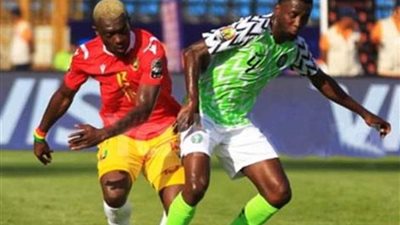أوميرو يسجل الهدف الأول لنيجيريا في شباك غينيا‬