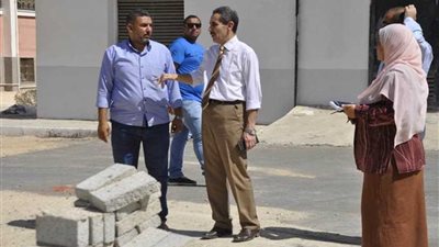 رئيس جامعة القناة يتفقد الموقع أمام مستشفى طب الأسنان