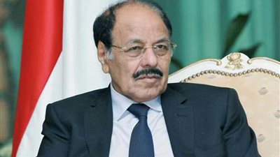 نائب الرئيس اليمني يلتقي رئيس لجنة تنسيق إعادة الانتشار وبعثة الأمم المتحدة بالحديدة