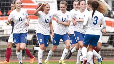 إنجلترا أول المتأهلين إلى نصف نهائي مونديال السيدات