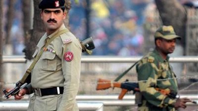 مقتل وإصابة 3 من الشرطة الهندية في اشتباكات مع مسلحين شرق البلاد