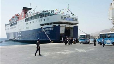 تداول 357 شاحنة بضائع بموانئ البحر الأحمر