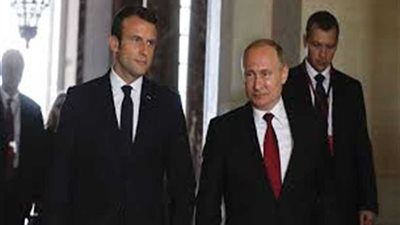 بوتين وماكرون يتبادلان الدعوات لزيارة بلديهما على هامش قمة العشرين