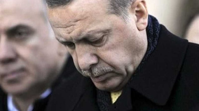 سحب صلاحيات رئيس