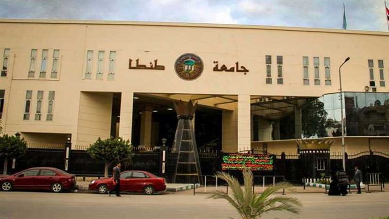 الكشف على 1438 مريضا