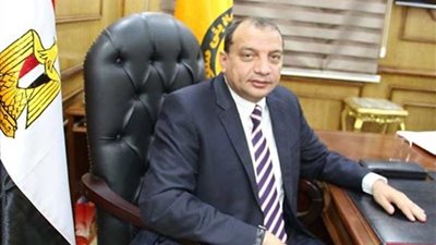 إيقاف التعامل النقدي بوحدة السيارات بجامعة بني سويف