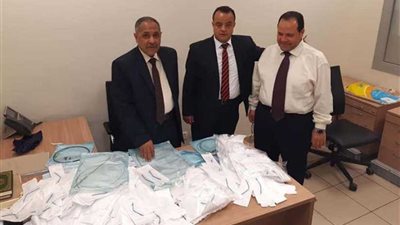 جمارك مطار القاهرة تحبط محاولتي تهريب أجهزة ومستلزمات طبية وأدوية