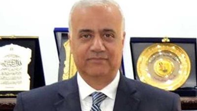 رئيس جامعة الإسكندرية يتفقد وحدة العناية المركزة للأطفال بمستشفى الشاطبي الجامعي