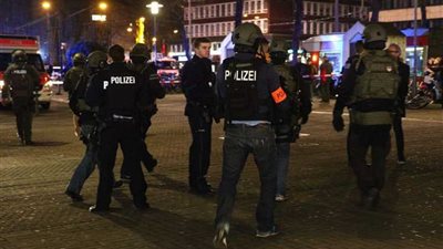 الشرطة السويسرية تطلق غازات مسيلة للدموع لتفريق معارضين من الكاميرون