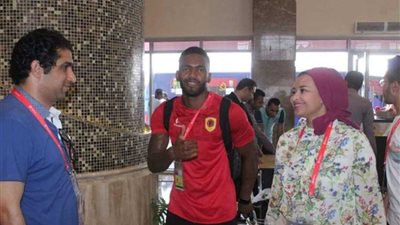 بالصور.. بعثة منتخب أنجولا تصل الإسماعيلية لمواجهة مالي بعد غد الثلاثاء