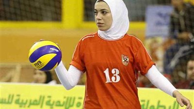 سبورتنج يطلب استعارة نيرمين المنشاوي لاعبة الأهلي للكرة الطائرة