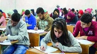 طلاب الثانوية العامة يؤدون اليوم امتحان اللغة الأجنبية الثانية والتربية الوطنية
