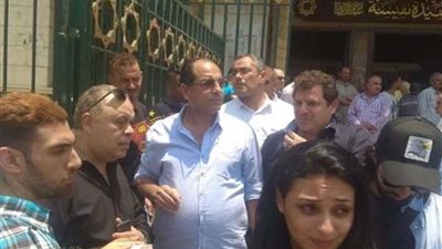 تشييع جنازة الفنان عزت أبوعوف بمشاركة وزيرة الثقافة ونجوم الفن