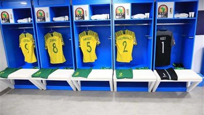 شاهد صور غرف خلع الملابس لجنوب إفريقيا والمغرب