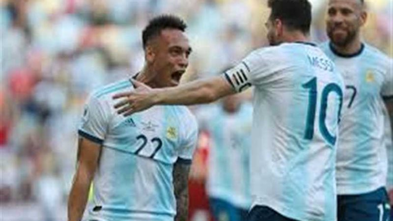 بكعب «مارتينيز»..