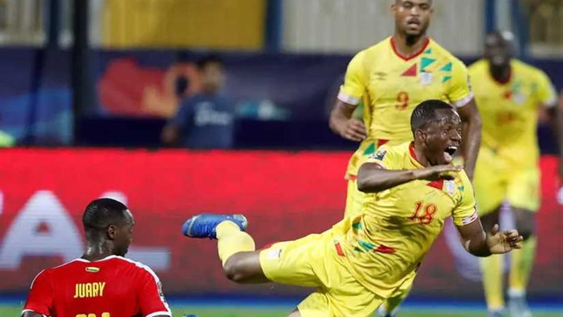 بنين يتعادل مع غينيا