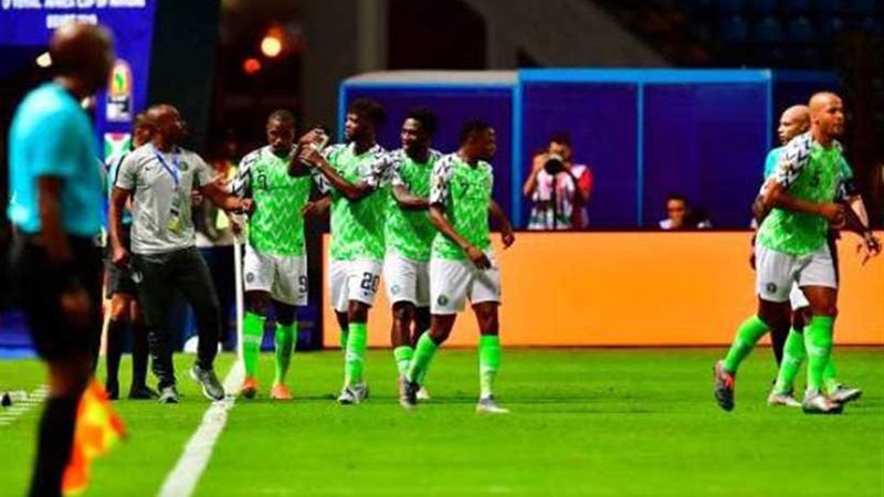 منتخب نيجيريا يلتقي