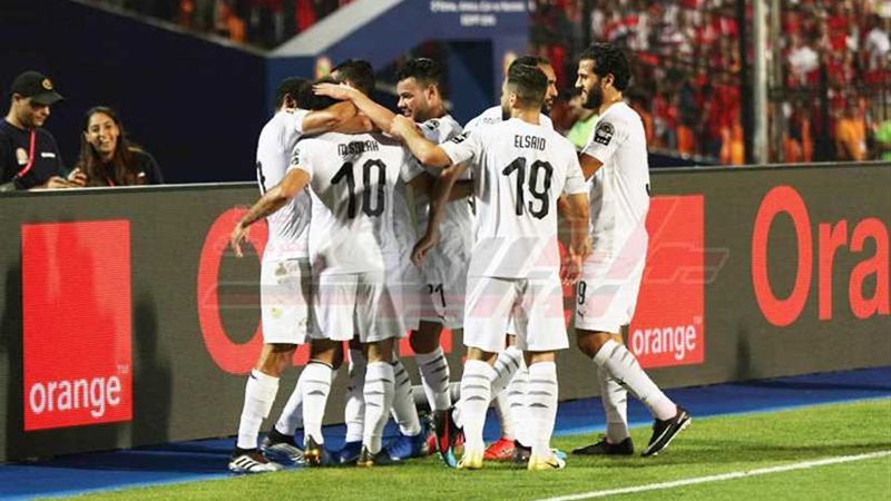 صلاح والمحمدى يقودان