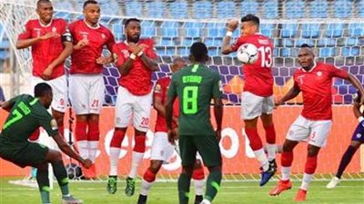 وزير الشباب والرياضة بمدغشقر يزور بعثة منتخب بلاده في برج العرب