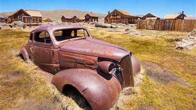 بالصور .. جولة في مدينة الأشباح