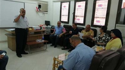 ندوات إعلامية وقوافل طبية لمواجهة الزيادة السكانية بالمنيا