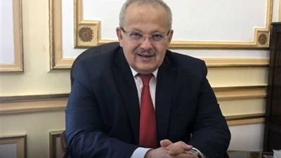 جامعة القاهرة: 