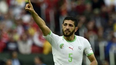 قائد منتخب الجزائر رفيق حليش : سندخل مباراة غينيا بمعنويات مرتفعة