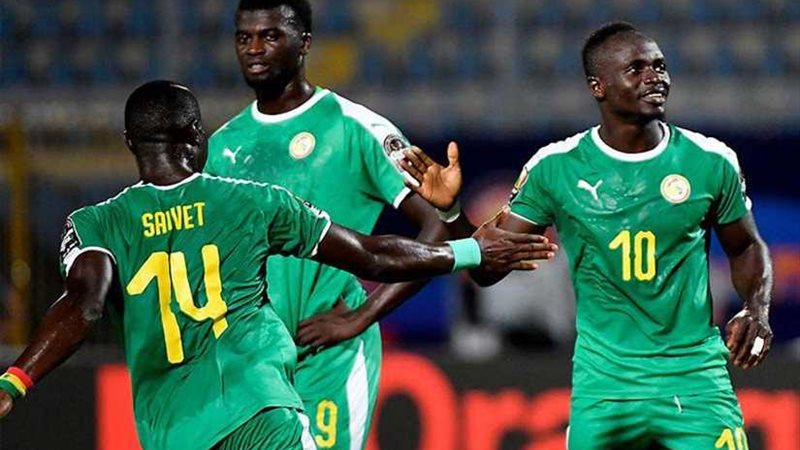 السنغال تصطدم بأوغندا