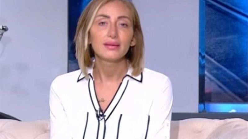 النجوم يعفون عن ريهام