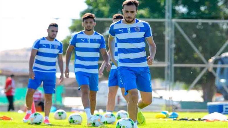 خالد جلال يجتمع بلاعبي