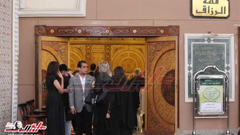 عزاء الفنان عزت أبو