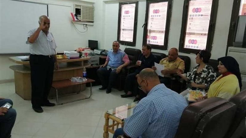 ندوات إعلامية وقوافل