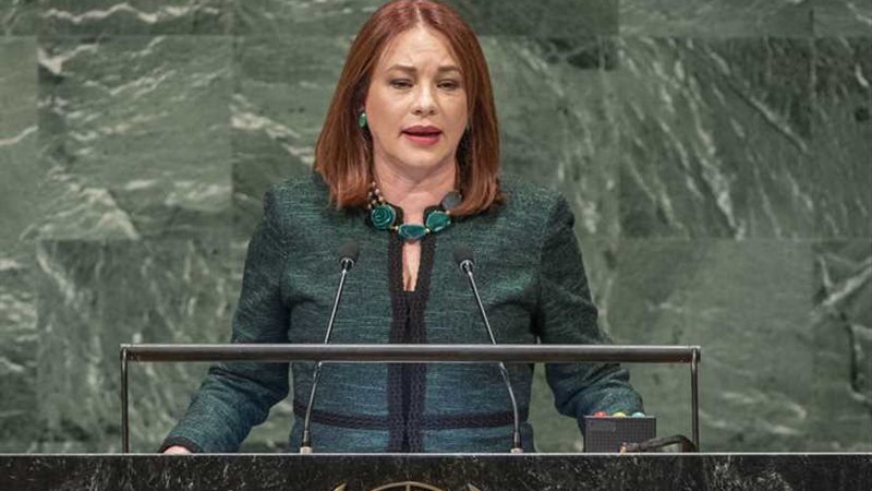 أسبينوزا يكشف دور