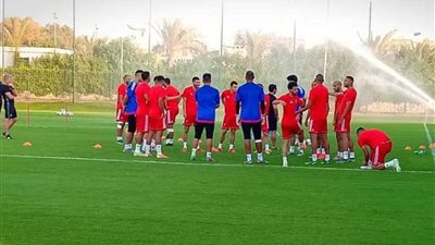 رينارد يحاضر لاعبي المغرب قبل انطلاق المران الختامي استعدادا لبنين