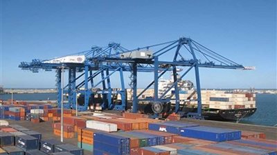 موانئ بورسعيد تشهد تداول 27 سفينة