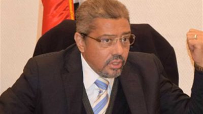 غرفة عمليات بـ