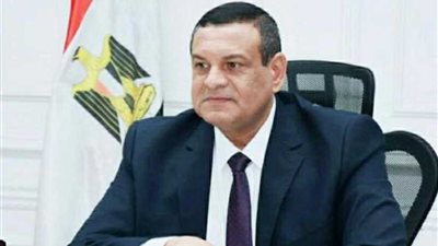 انتظام سير العمل بالمواقف وتطبيق تعريفة الركوب الجديدة بالبحيرة