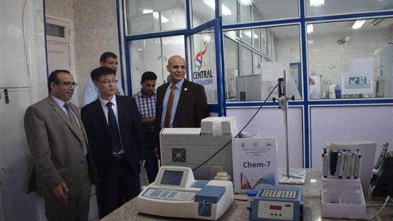 وفد جامعة ووهان للتكنولوجيا